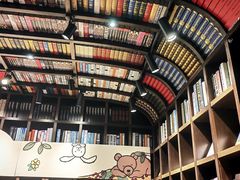 -钟书阁(松江泰晤士小镇店)