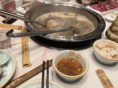 -乡土黄·鲜牛肉火锅·小龙虾(兴业街店)