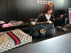 -Gucci(首创奥特莱斯店)