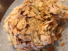 扁桃仁巧克力羊角-BAKER&SPICE(国金中心商场店)