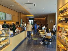 -星巴克臻选(上海长风大悦城店)