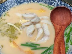 -荣家黄鱼面(前滩太古里店)