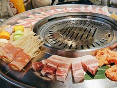 -哈哈碳都·牛肋条无限自助烤肉(宝龙店)