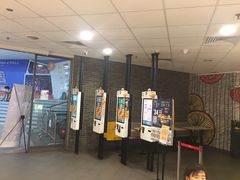 门面-麦当劳(广州新港东路第二分店)