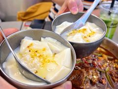 -蓉三少冒烤鸭·四川小吃集(北京首店)