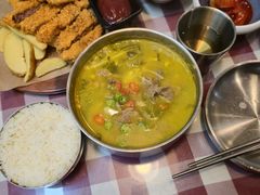 -益百岁牛尾汤(香山路店)