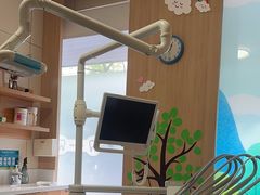 -上海仁爱医院口腔科 · 种植