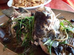 览角罗非鱼-红炎炎农家菜老字号(金水台店)