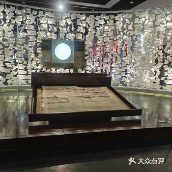 开展时间：7/10-8/28（周一闭馆） 地点：世博