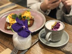 -FLOVIE FLORIST CAFE