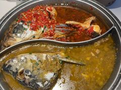 -阿瓦山寨·湘菜现炒·剁椒鱼头王(咸阳总店)