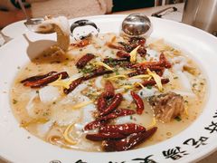 -江渔儿酸菜鱼(映月湖环宇城店)