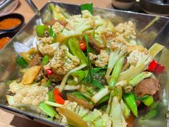 -川堂风·跷脚牛肉·乐山爆炒(宝山日月光店)