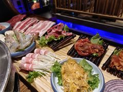 -明洞阿姨·韩式酱蟹烤肉·创意料理(三元桥店)