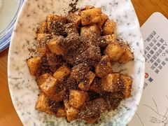 -包整·丝娃娃(一览甲秀楼风景店)