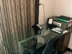 -上海虹桥西郊假日酒店