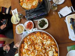 -亲昵春川鸡排(韩国美食街店)