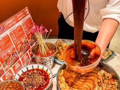 -黄记煌三汁焖锅(新佳丽江汉路店)