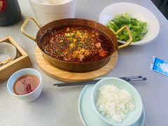 水煮肉片-有红鸡毛店·川菜(建设路店)