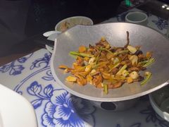 -卢大鲜鱼头捞饭(美利广场店)