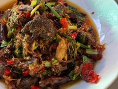 油呛松毛菌-一坐一忘云南菜(嘉里中心店)