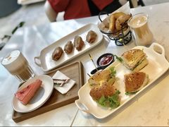 -唐咖精品咖啡(大理古城手冲店)