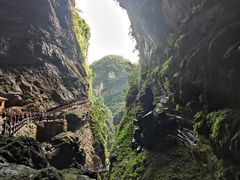 -龙水峡地缝景区