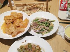 -关东小磨东北菜(上海长风大悦城店)