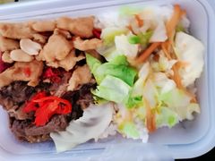 黑椒牛柳拼宫保鸡丁-永和大王(军博店)