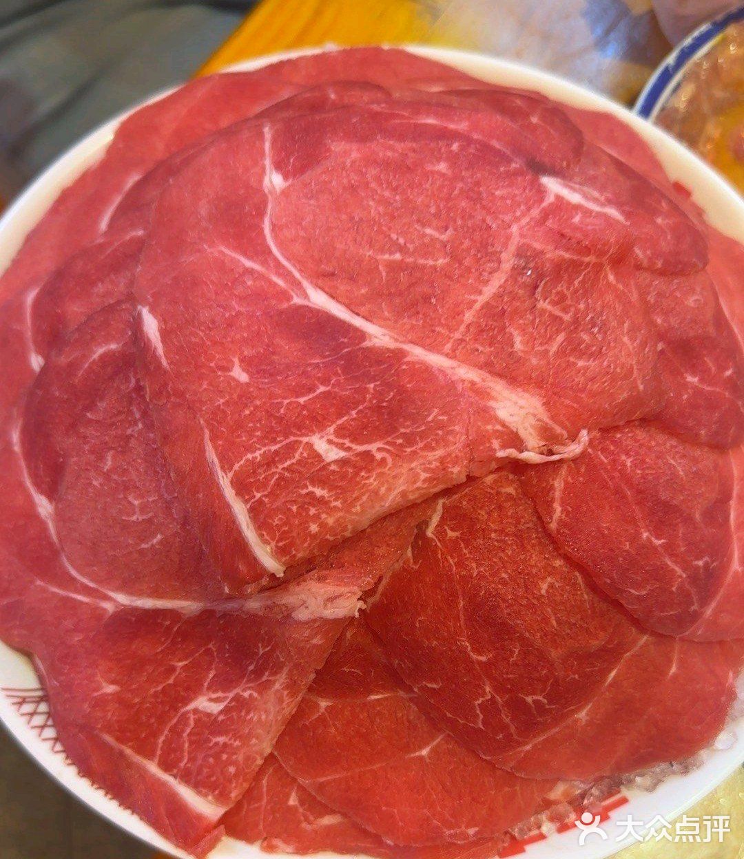 今天火锅吃撑了，超满足