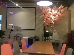 大堂-樱花里音乐餐吧·牛扒椰子鸡(东圃店)