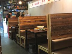 卡座-陈帅夜排档·龙虾·炒菜·烤串(世茂店)