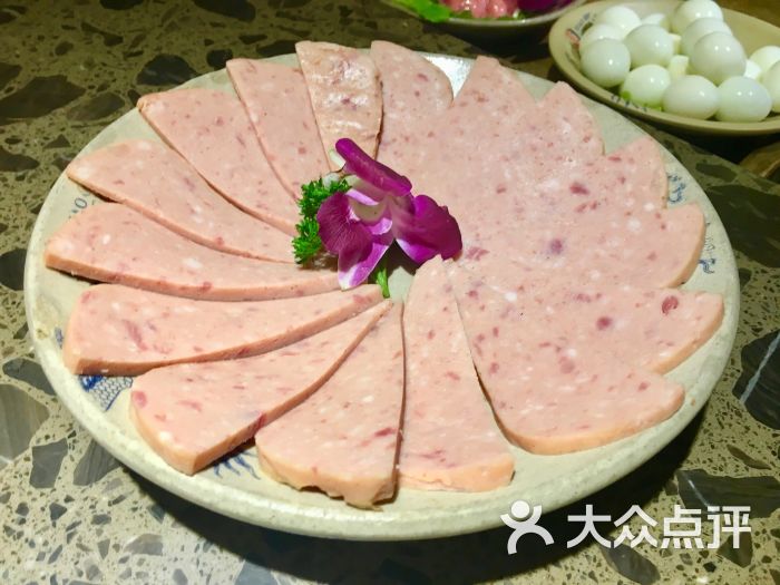 小龙坎老火锅(富仁坊店)午餐肉图片 - 第1张