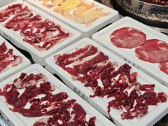 -来龍儿鲜切牛肉自助老火锅