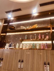 -Meng Lang 梦郎白金店