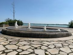 -上海滴水湖皇冠假日酒店