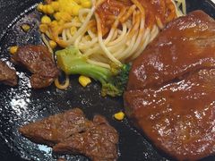 -汤姆家的牛排意面披萨(新城市广场店)