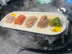 -HOMES上海本帮菜(襄阳公园店)