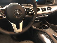 -奔驰上海利星(七宝店)