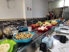 自助取餐区-美味自助旋转小火锅(天生路店)