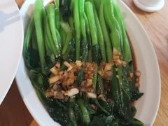 -渝半城经典川粤菜(重庆天地店)