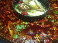 美蛙鱼头红汤锅底-味仙疯美蛙鱼头(清扬路总店)