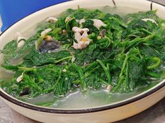 -银峰农庄·特色烧鸡·鲜无花果浸鸡
