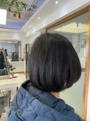 -镁连社·美联社