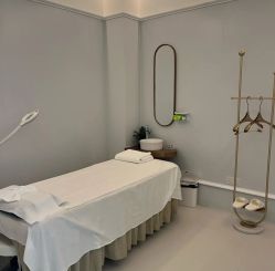 -苑苑vbeauty科技美容SPA