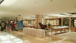 -北京七彩云南翡翠珠宝旗舰店(月坛店)