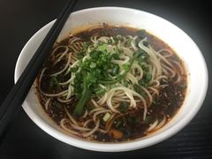 -秦云老太婆摊摊面(磁器口店)