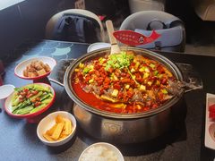 -辣尚瘾·烤鱼·新川菜(牡丹园直营店)