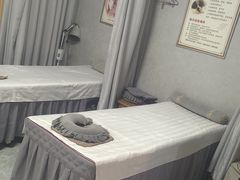 -大师兄·推拿·艾灸(公园茂一号店)