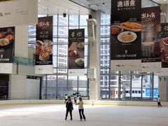 -冰纷万象滑冰场(深圳万象城店)